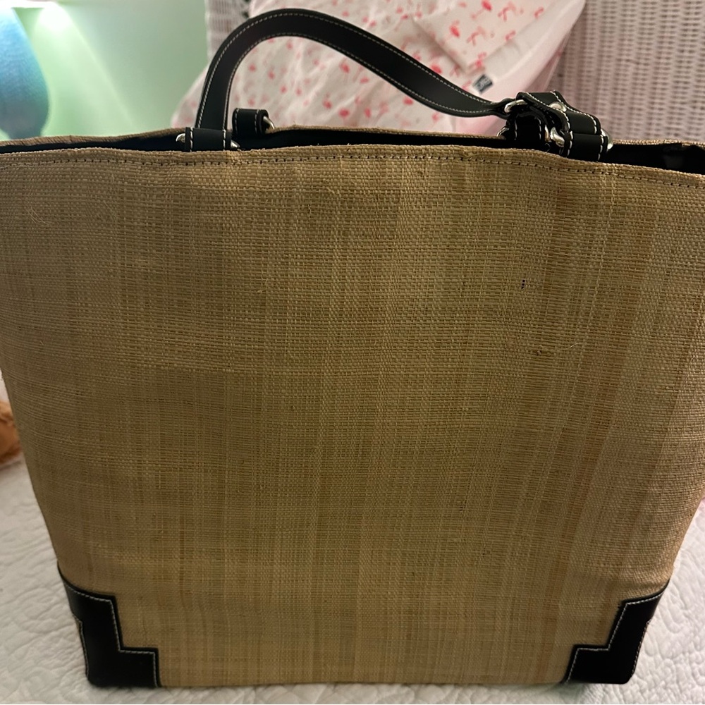 Elegant‎ Tan and Black Women's straw Tote Bag